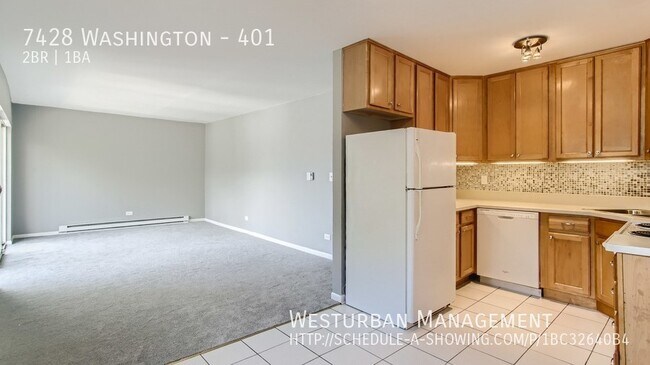 Updated Condo in Downtown Forest Park!