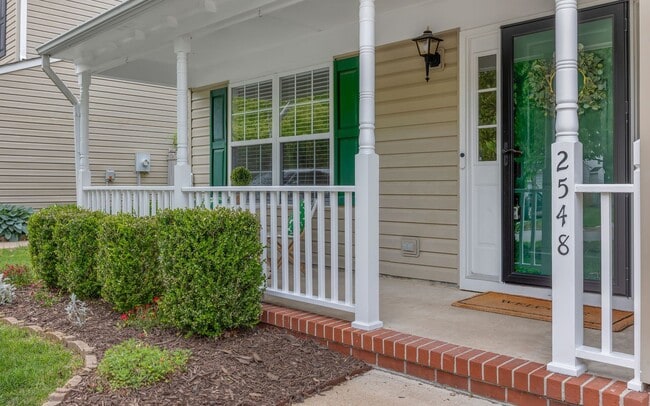 Photo - READY NOW!! 4-Bedroom Home w/Attached Garage! Pet Friendly - Fenced Backyard - MUST SEE!