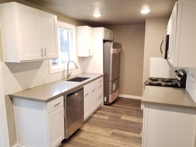 Photo - 2413 S 121 Pl