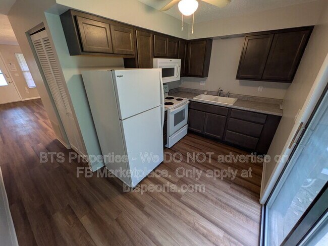 3426 W Dorchester Ridge