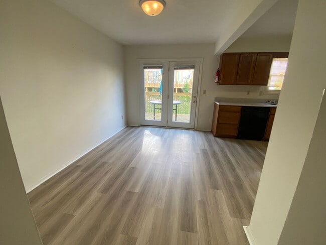 Photo - Northside Bloomington 3BR/2.5BA Townhome