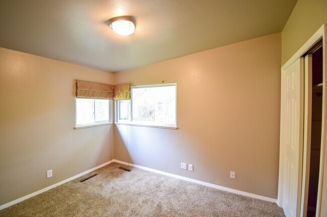 Photo - 3 Bedroom 1 Bath in Old Town Fort Collins