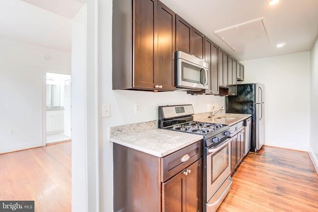 Photo - 3625 16th St NW Unidad 302