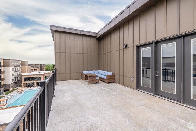 Sedona Edge 4BR, 4BA - 1,725SF - Balcony