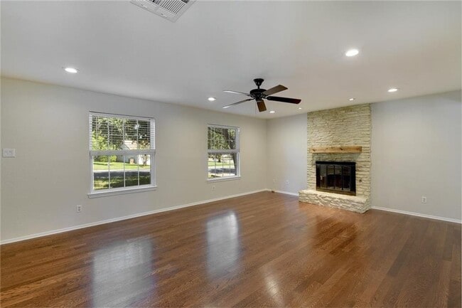 Photo - 3703 Skipton Dr