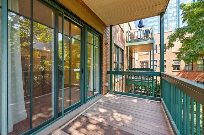 Building Photo - 61 Grand St Unit 2C