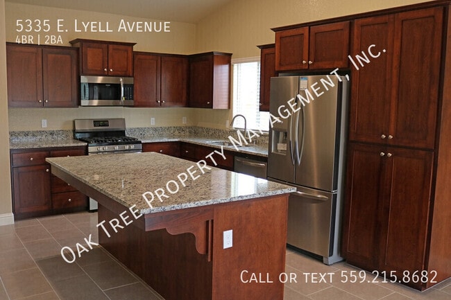 Photo - 5335 E Lyell Ave