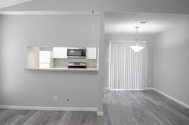 Photo - 2306 Fuzz Fairway