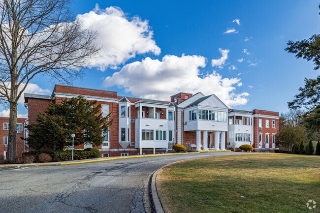 Crestwood Park Condominiums - Crestwood Park Condominiums