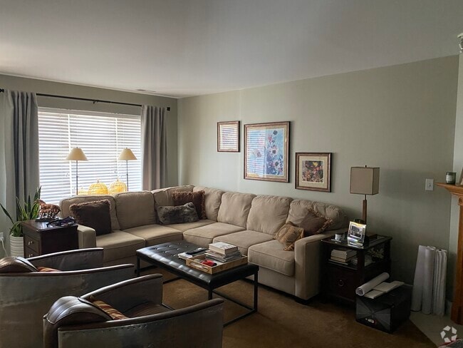 Building Photo - 1817 Elderberry Ct Rental