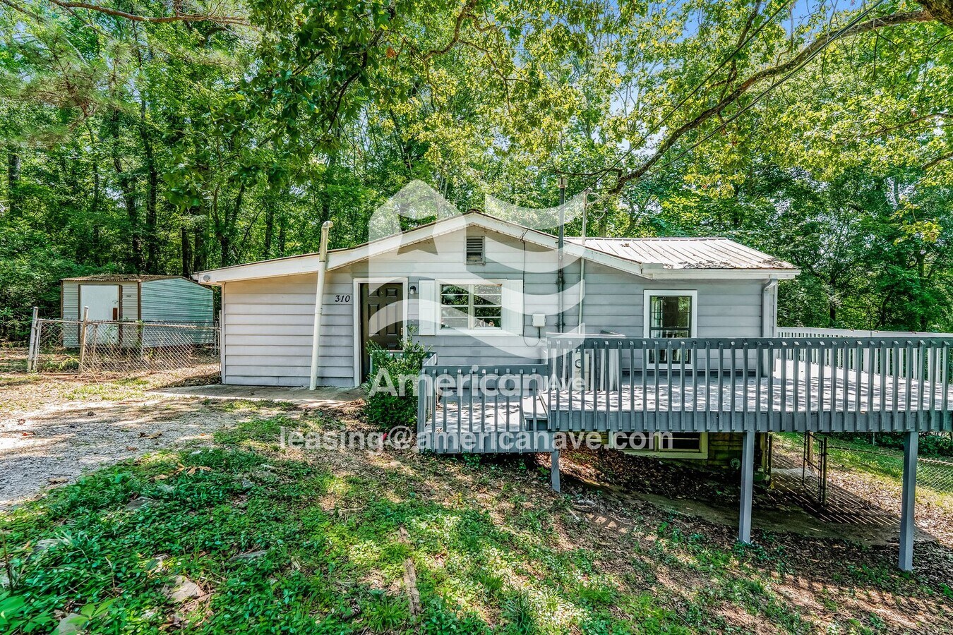 Photo - 310 Brown Pl