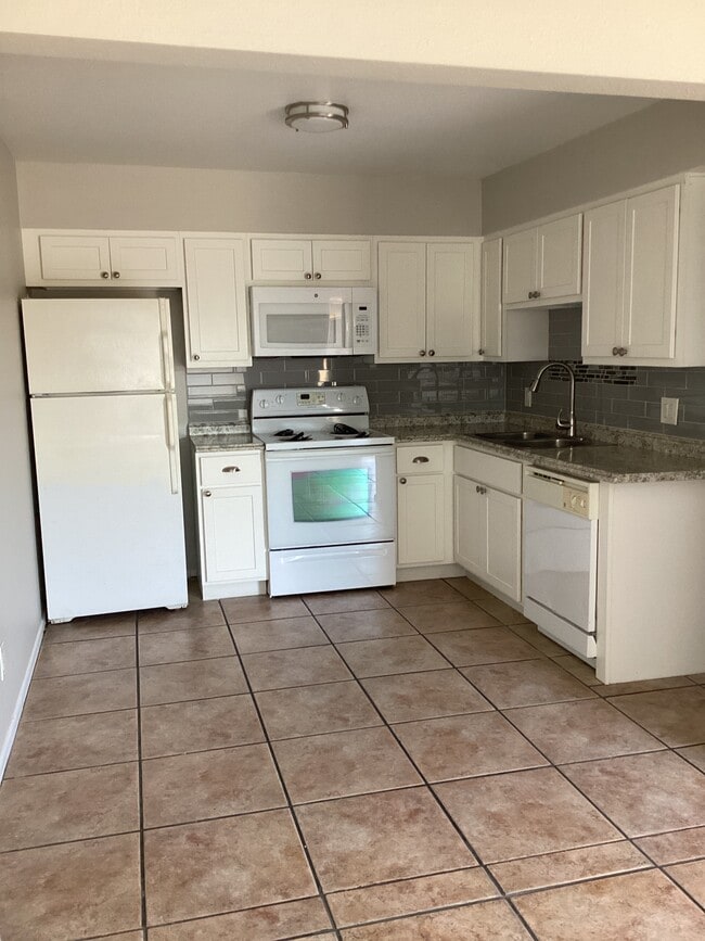 Photo - 1319 E Vista Ave Unit D