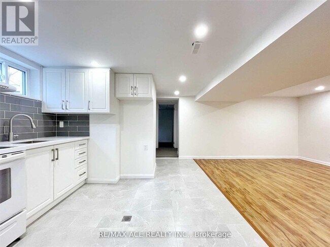 Photo - 246 Horsham Ave