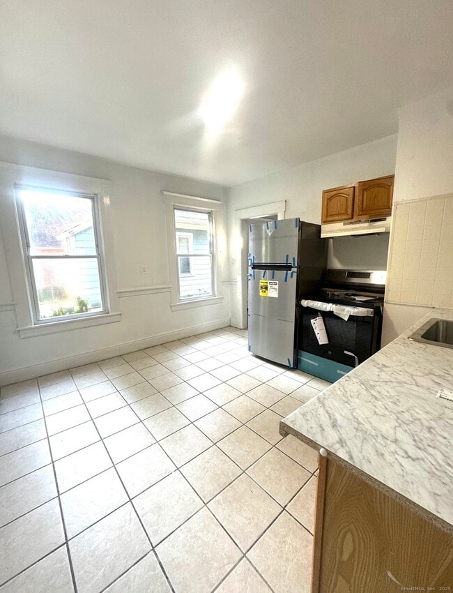 Photo - 219 Connecticut Ave