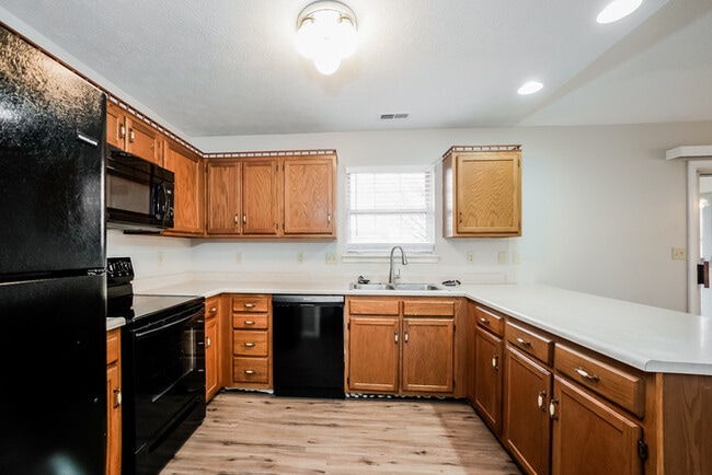 Photo - 205 Randell Ct