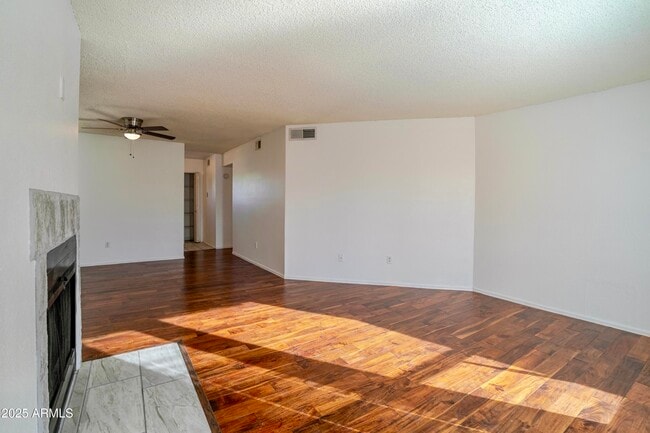 Photo - 11640 N 51st Ave