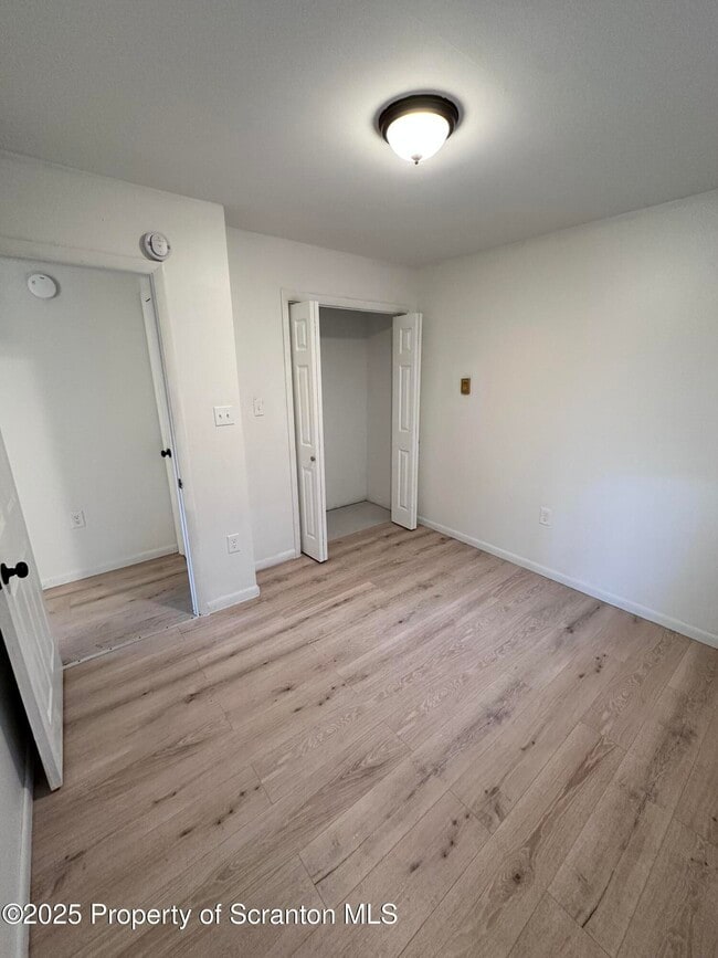 Photo - 1215 Lori Dr