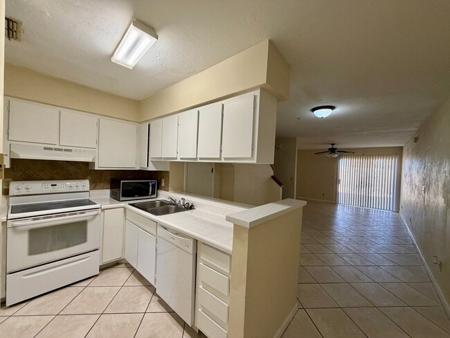 Photo - 4411 SW 34th St