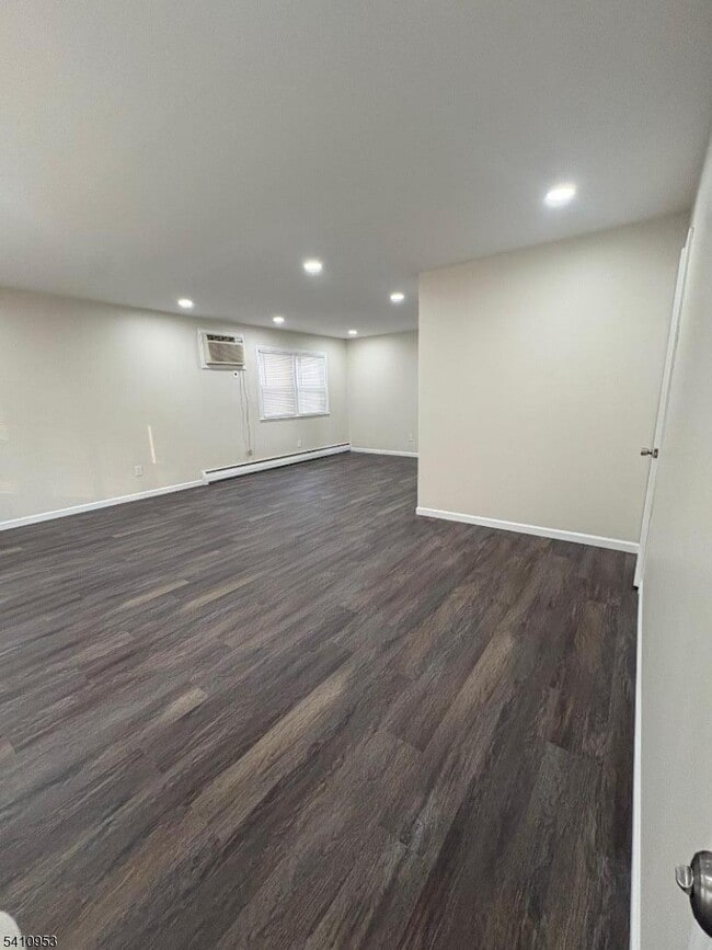 Photo - 128 Floyd St