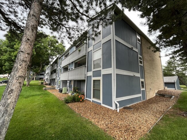 Building Photo - 7342 S Xenia Cir Rental