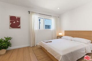 Building Photo - 621 1/2 North Mariposa Avenue, Los Angeles, CA 90004 - 3 BR 4 BA house