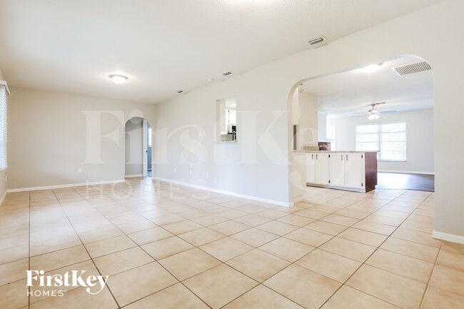 21019 Exmore Ave