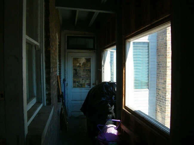 Foto del edificio - 6201 S Troy St. Chicago IL