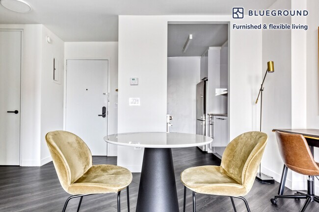 Photo - 250 E Houston St Unit SI FL7-ID179