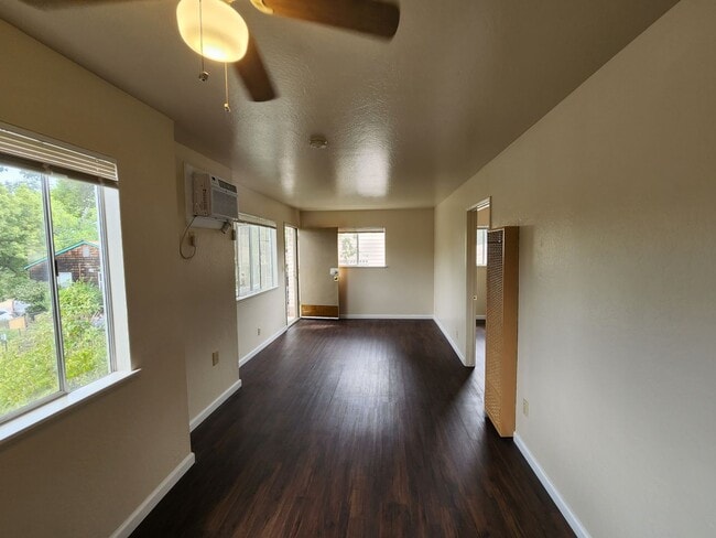 Photo - Racetrack 2 Unit 190