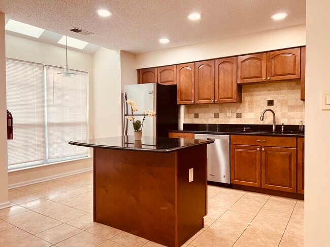 Kitchen - 25 Balboa Ln Unit 4009