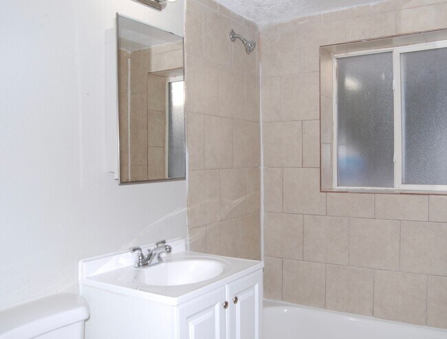 Photo - Updated 3BR • Parking • Private Entry • $1,650 Unidad #1181