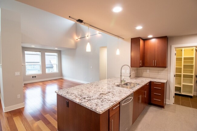 Photo - 7800 SE 27th St Unidad 504