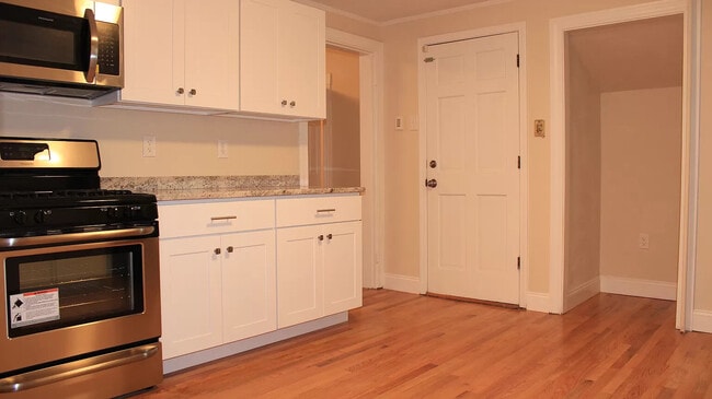 Building Photo - 11 Kearney St Unit 1 Rental