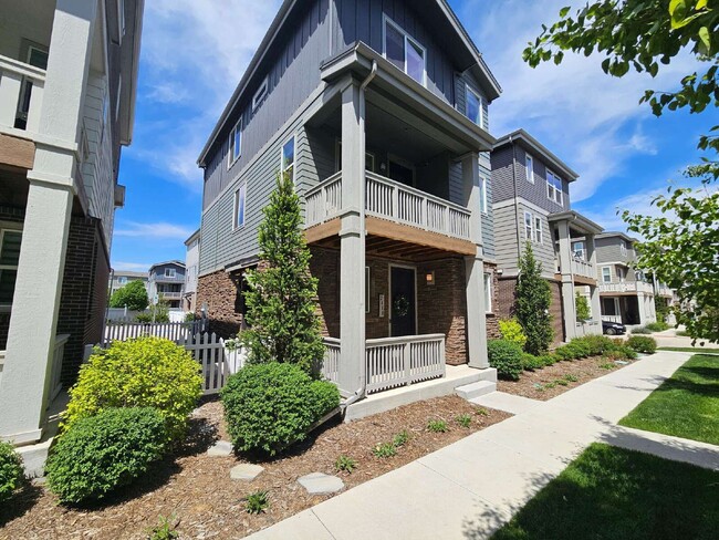 Building Photo - 2418 S Troy Ct