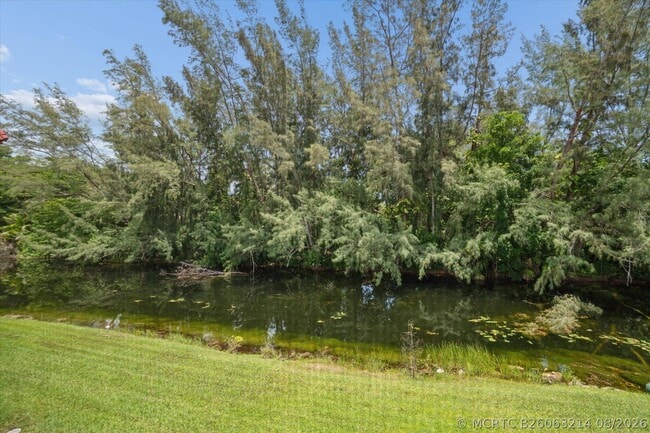 473 Lake Frances Dr