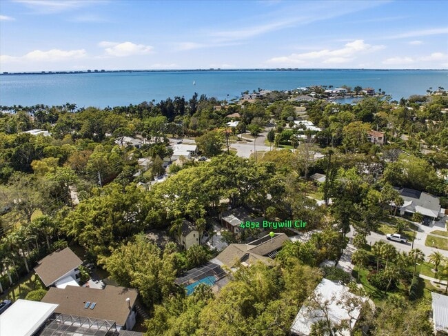 Photo - Pet-Friendly, 3bd/3bth with Bonus Outbuilding in North Sarasota