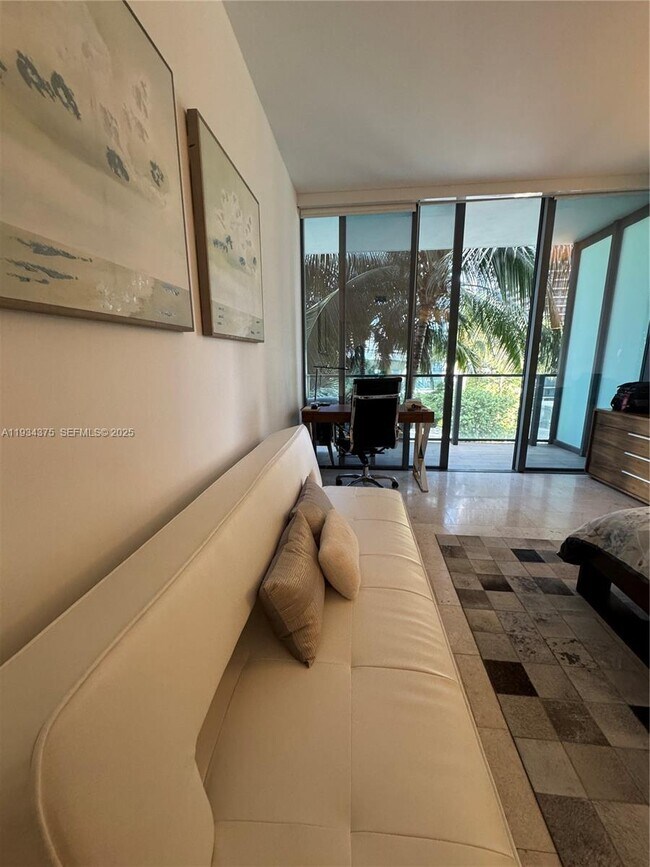 Photo - 88 SW 7th St Unit 805