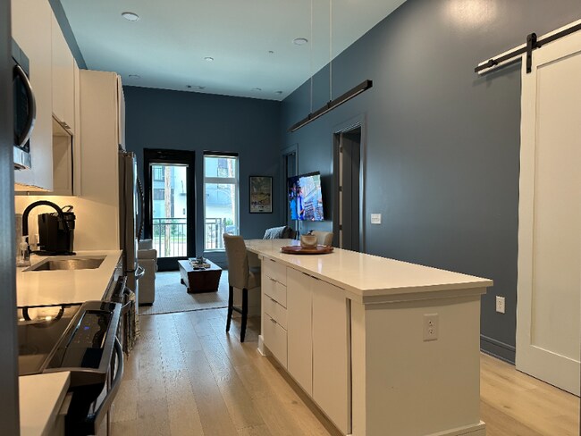 Photo - 997 Scovel St