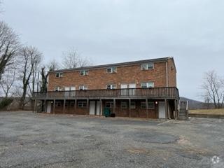 Building Photo - 55 Woodcott Rd Rental