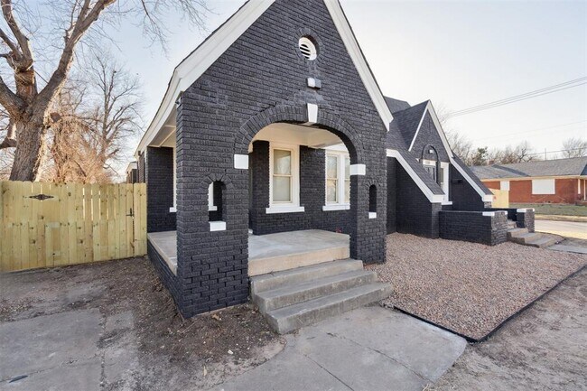 Photo - 1200 NE 17th St