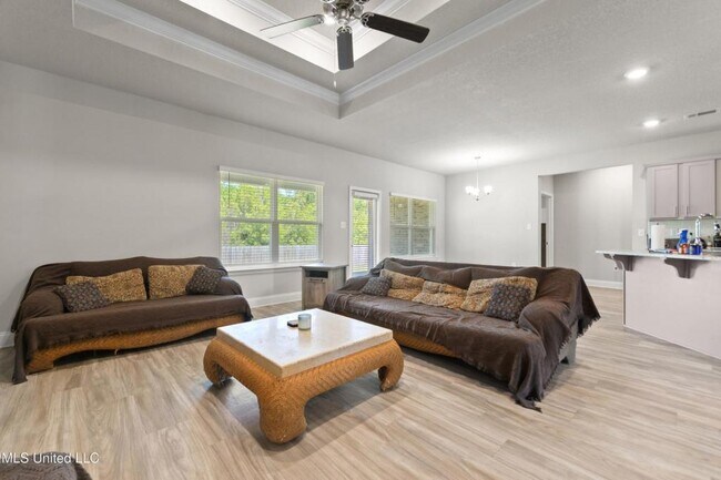 Photo - 12213 Savannah Cir