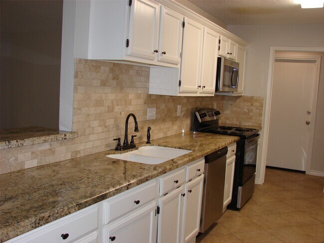 Photo - 7010 Buchanan Dr