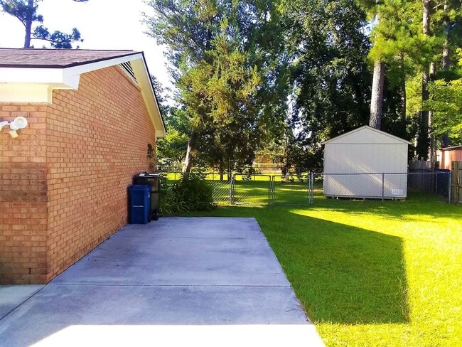 Photo - STYLISH 3 Bedroom/1.5 Bathroom with updates close to Fort Bragg & Shopping!