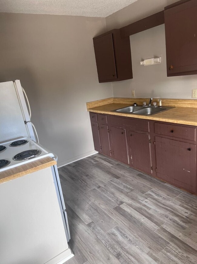 Photo - Monthly Paid Rent Unit 7