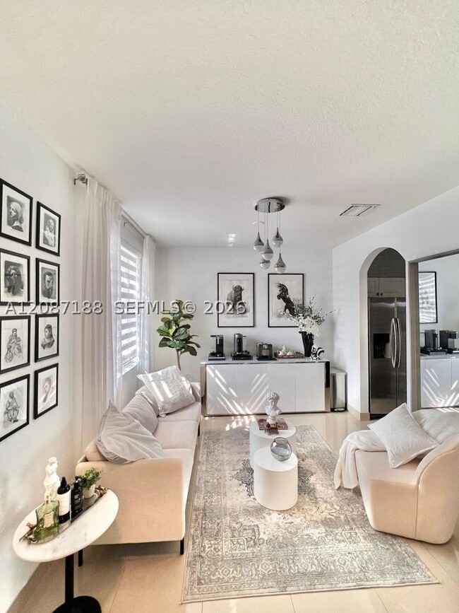 3355 NE 13th Cir Dr Unit 105-28