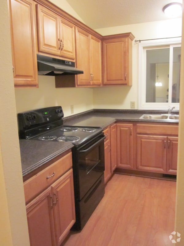 Building Photo - 2513 Cedar Hills Dr Rental