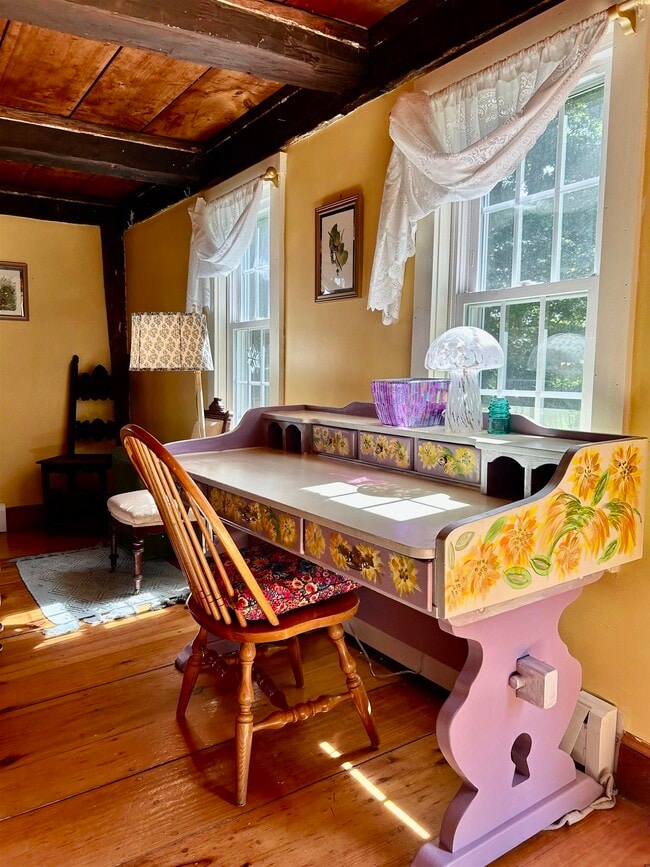 Photo - 495 Sanborn Rd