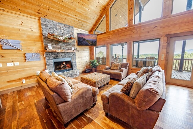 Photo - 921 Ridge Peak Dr