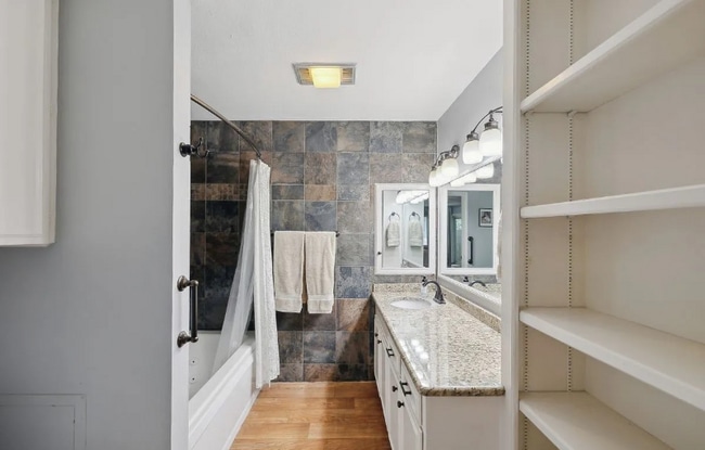 Photo - 102 Ruelle Unidad 107A