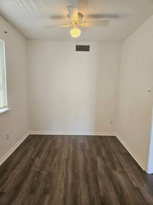 Photo - 2001 Cedarhill Dr Unidad 1